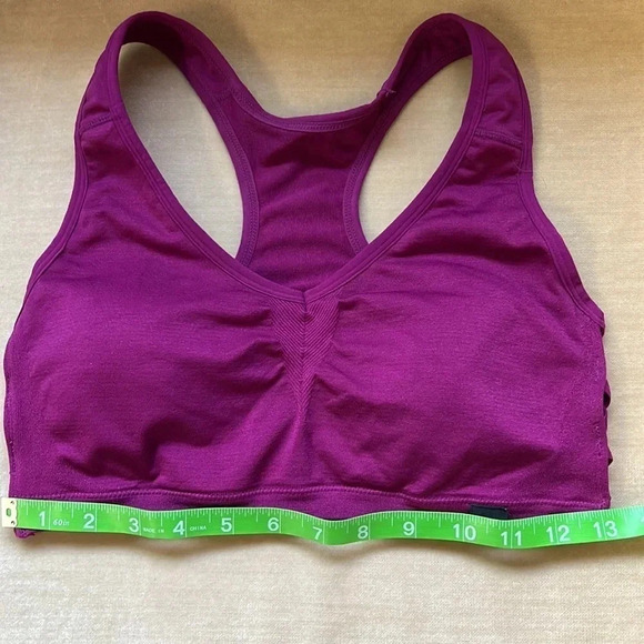 Purple sports bra with removable cups - Picture 5 of 5